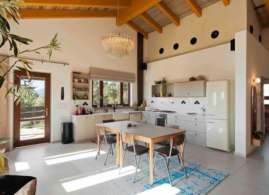 Azamra Amirim Villa ภายนอก รูปภาพ