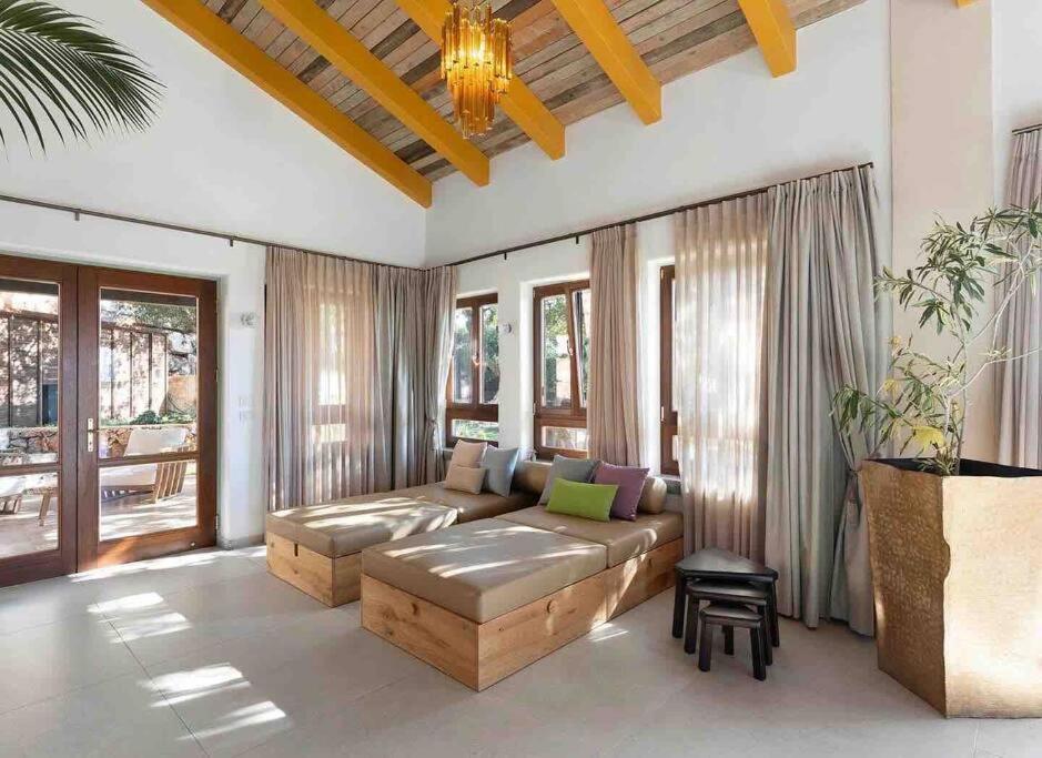 Azamra Amirim Villa ภายนอก รูปภาพ